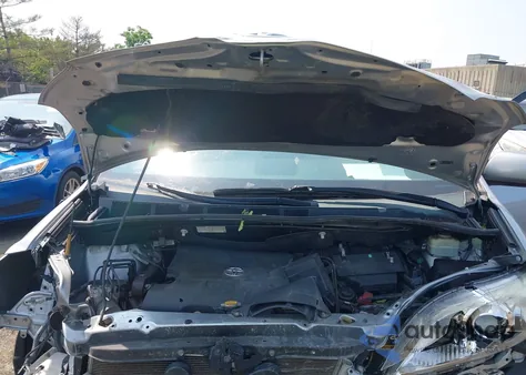 2014 Toyota Sienna Le V6 8 Passenger из США, поврежденный, VIN 5TDKK3DC4ES514978